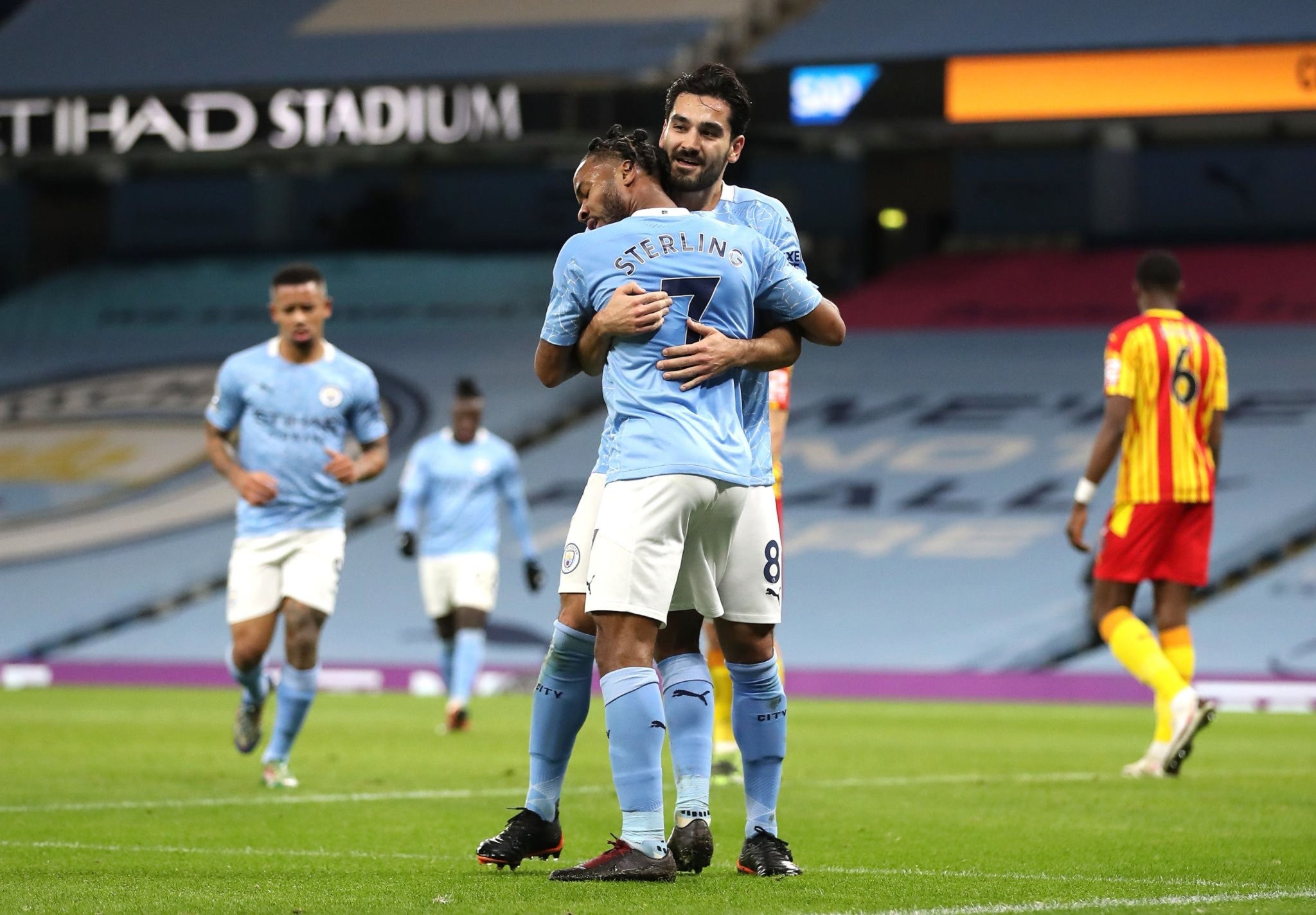 的表现同样 的表现同样